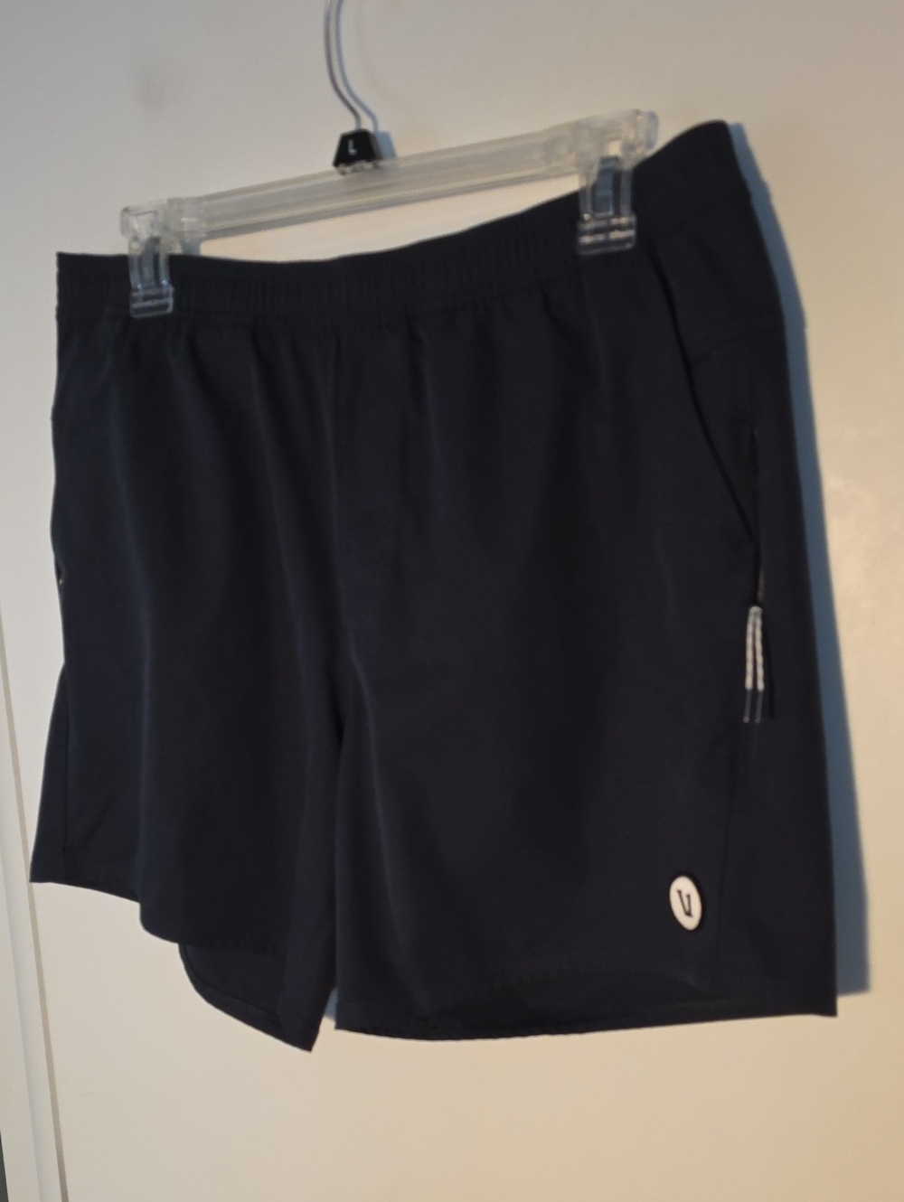 Vuori Navy Athletic Shorts 34W 6" Inseam Perfect Condition